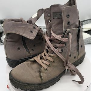 Levi's Convertable Boot with Laces and Zipper
